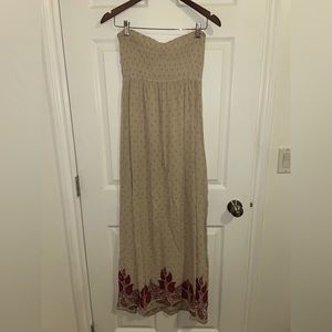 Strapless maxi dress with cutout back